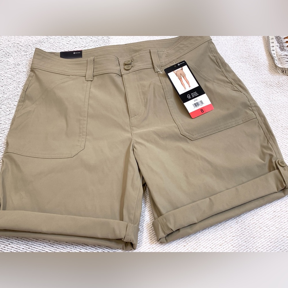 Eddie Bauer Rolled Hem Bermuda shorts